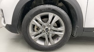 Used 2020 Kia Seltos HTX IVT G Petrol Automatic tyres LEFT FRONT TYRE RIM VIEW