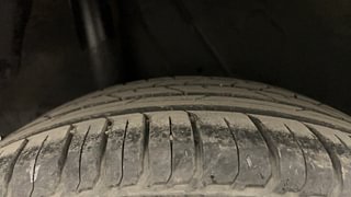 Used 2023 Hyundai Venue S Plus 1.5 CRDi Diesel Manual tyres RIGHT REAR TYRE TREAD VIEW