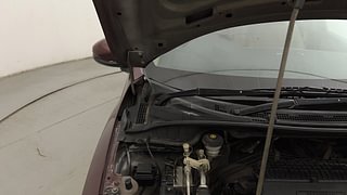Used 2015 Honda City VX Petrol Manual engine ENGINE RIGHT SIDE HINGE & APRON VIEW