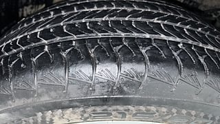 Used 2023 Maruti Suzuki Grand Vitara Alpha Plus Intelligent Hybrid eCVT Hybrid Automatic tyres RIGHT FRONT TYRE TREAD VIEW