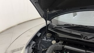 Used 2022 Maruti Suzuki Swift ZXI Petrol Manual engine ENGINE RIGHT SIDE HINGE & APRON VIEW