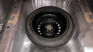 Used 2015 Honda City VX Petrol Manual tyres SPARE TYRE VIEW