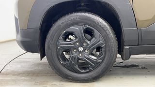 Used 2022 Maruti Suzuki Brezza ZXI Petrol Manual tyres LEFT FRONT TYRE RIM VIEW