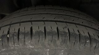Used 2022 Maruti Suzuki Swift ZXI Petrol Manual tyres RIGHT REAR TYRE TREAD VIEW