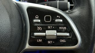Used 2019 Mercedes-Benz C-Class C 220 CDI Progressive Diesel Automatic top_features Cruise control