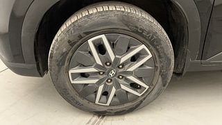 Used 2023 Hyundai Venue S Plus 1.5 CRDi Diesel Manual tyres LEFT FRONT TYRE RIM VIEW