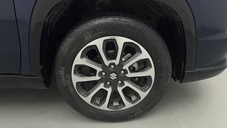 Used 2023 Maruti Suzuki Grand Vitara Alpha Plus Intelligent Hybrid eCVT Hybrid Automatic tyres RIGHT FRONT TYRE RIM VIEW