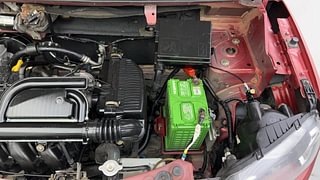Used 2017 Renault Kwid [2017-2019] RXT 1.0 SCE Special Petrol Manual engine ENGINE LEFT SIDE VIEW