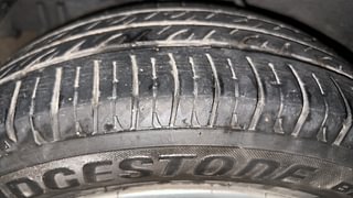 Used 2016 Tata Zest [2014-2019] XT Petrol Petrol Manual tyres RIGHT REAR TYRE TREAD VIEW
