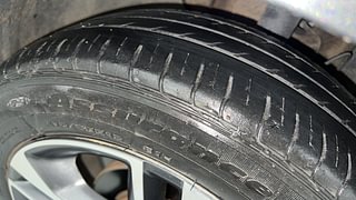 Used 2021 Tata Tiago Revotron XZ Plus Petrol Manual tyres RIGHT FRONT TYRE TREAD VIEW