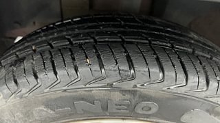 Used 2017 Renault Kwid [2017-2019] RXT 1.0 SCE Special Petrol Manual tyres LEFT FRONT TYRE TREAD VIEW