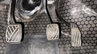 Used 2017 Maruti Suzuki Wagon R 1.0 [2010-2019] VXi Petrol Manual interior PEDALS VIEW
