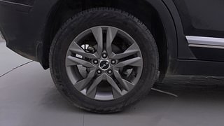 Used 2023 Kia Seltos HTX 1.5 Diesel AT Diesel Automatic tyres RIGHT REAR TYRE RIM VIEW