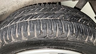 Used 2017 Maruti Suzuki Wagon R 1.0 [2010-2019] VXi Petrol Manual tyres LEFT REAR TYRE TREAD VIEW
