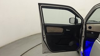 Used 2017 Maruti Suzuki Wagon R 1.0 [2010-2019] VXi Petrol Manual interior LEFT FRONT DOOR OPEN VIEW