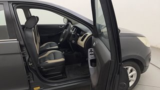 Used 2016 Tata Zest [2014-2019] XT Petrol Petrol Manual interior RIGHT SIDE FRONT DOOR CABIN VIEW