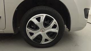 Used 2017 Maruti Suzuki Wagon R 1.0 [2010-2019] VXi Petrol Manual tyres RIGHT FRONT TYRE RIM VIEW