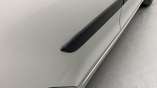 Used 2015 Maruti Suzuki Swift [2011-2017] VXi Petrol Manual dents MINOR DENT