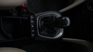 Used 2022 Hyundai New Santro 1.1 Sportz Executive CNG Petrol+cng Manual interior GEAR  KNOB VIEW