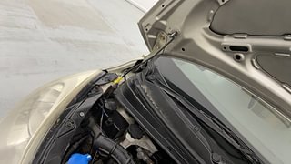 Used 2012 Hyundai i10 Era 1.1 iRDE2 Petrol Manual engine ENGINE RIGHT SIDE HINGE & APRON VIEW
