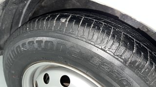 Used 2012 Hyundai i10 Era 1.1 iRDE2 Petrol Manual tyres RIGHT FRONT TYRE TREAD VIEW