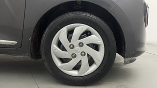 Used 2020 Hyundai New Santro 1.1 Sportz MT Petrol Manual tyres RIGHT FRONT TYRE RIM VIEW