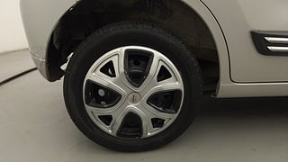 Used 2017 Maruti Suzuki Wagon R 1.0 [2010-2019] VXi Petrol Manual tyres RIGHT REAR TYRE RIM VIEW