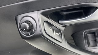 Used 2017 Volkswagen Polo Comfortline 1.2L (P) Petrol Manual top_features Adjustable ORVM