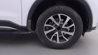 Used 2022 Mahindra Scorpio N Z8 L Diesel AT 7 STR Diesel Automatic tyres RIGHT FRONT TYRE RIM VIEW