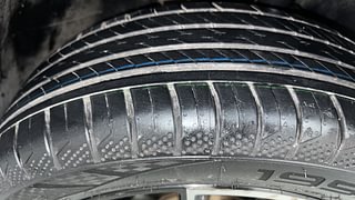 Used 2021 Tata Punch Accomplished Dazzle Pack MT Petrol Manual tyres RIGHT FRONT TYRE TREAD VIEW