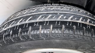 Used 2017 Renault Kwid RXT Petrol Manual tyres RIGHT REAR TYRE TREAD VIEW