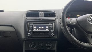 Used 2017 Volkswagen Polo Comfortline 1.2L (P) Petrol Manual interior MUSIC SYSTEM & AC CONTROL VIEW