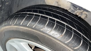 Used 2017 Hyundai Elite i20 Asta 1.2 Petrol Manual tyres LEFT FRONT TYRE TREAD VIEW