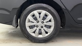 Used 2019 Hyundai Verna [2017-2020] 1.4 VTVT EX Petrol Manual tyres RIGHT REAR TYRE RIM VIEW