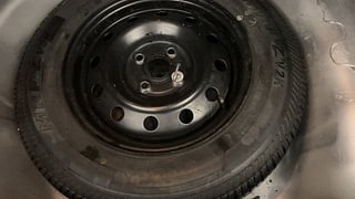 Used 2013 Maruti Suzuki Swift Dzire VXI Petrol Manual tyres SPARE TYRE VIEW