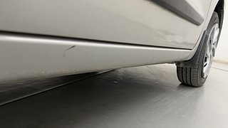 Used 2016 Maruti Suzuki Wagon R 1.0 VXI AMT Petrol Automatic dents MINOR SCRATCH