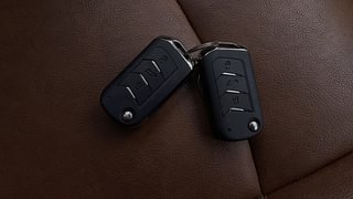Used 2022 Mahindra Scorpio N Z8 L Diesel AT 7 STR Diesel Automatic extra CAR KEY VIEW