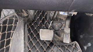 Used 2022 Mahindra Scorpio N Z8 L Diesel AT 7 STR Diesel Automatic interior PEDALS VIEW