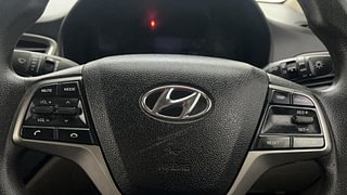 Used 2019 Hyundai Verna [2017-2020] 1.4 VTVT EX Petrol Manual top_features Steering mounted controls