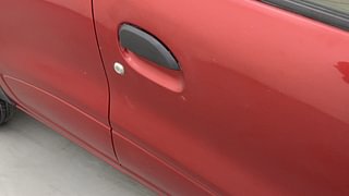 Used 2017 Renault Kwid RXT Petrol Manual dents MINOR SCRATCH