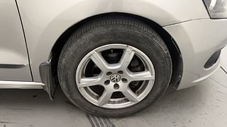 Used 2015 volkswagen Vento 1.6L Highline Diesel Diesel Manual tyres RIGHT FRONT TYRE RIM VIEW