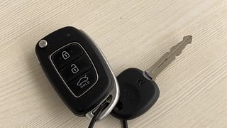 Used 2022 Hyundai Grand i10 Nios Sportz AMT 1.2 CRDI Diesel Automatic extra CAR KEY VIEW