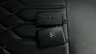 Used 2022 Renault Triber RXZ Petrol Manual extra CAR KEY VIEW