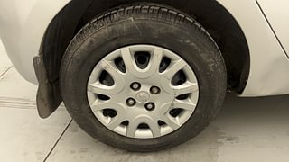 Used 2011 Hyundai i20 Magna 1.2 Petrol Manual tyres RIGHT REAR TYRE RIM VIEW
