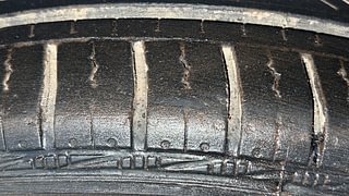 Used 2017 Volkswagen Polo Comfortline 1.2L (P) Petrol Manual tyres LEFT FRONT TYRE TREAD VIEW