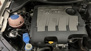 Used 2015 volkswagen Vento 1.6L Highline Diesel Diesel Manual engine ENGINE RIGHT SIDE VIEW