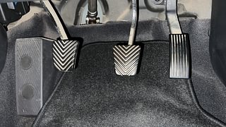 Used 2017 Hyundai Elite i20 Asta 1.2 Petrol Manual interior PEDALS VIEW