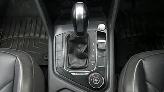 Used 2020 Volkswagen Tiguan AllSpace 2.0 TSI AT Petrol Automatic interior GEAR  KNOB VIEW