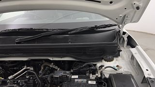 Used 2022 Hyundai Venue SX 1.2 Petrol Petrol Manual engine ENGINE LEFT SIDE HINGE & APRON VIEW