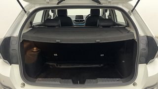 Used 2022 Tata Altroz XZ Plus 1.2 Dual Tone Petrol Manual interior DICKY INSIDE VIEW